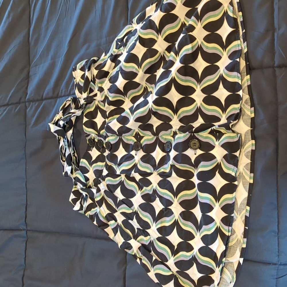 Patterned skirt with pockets!!